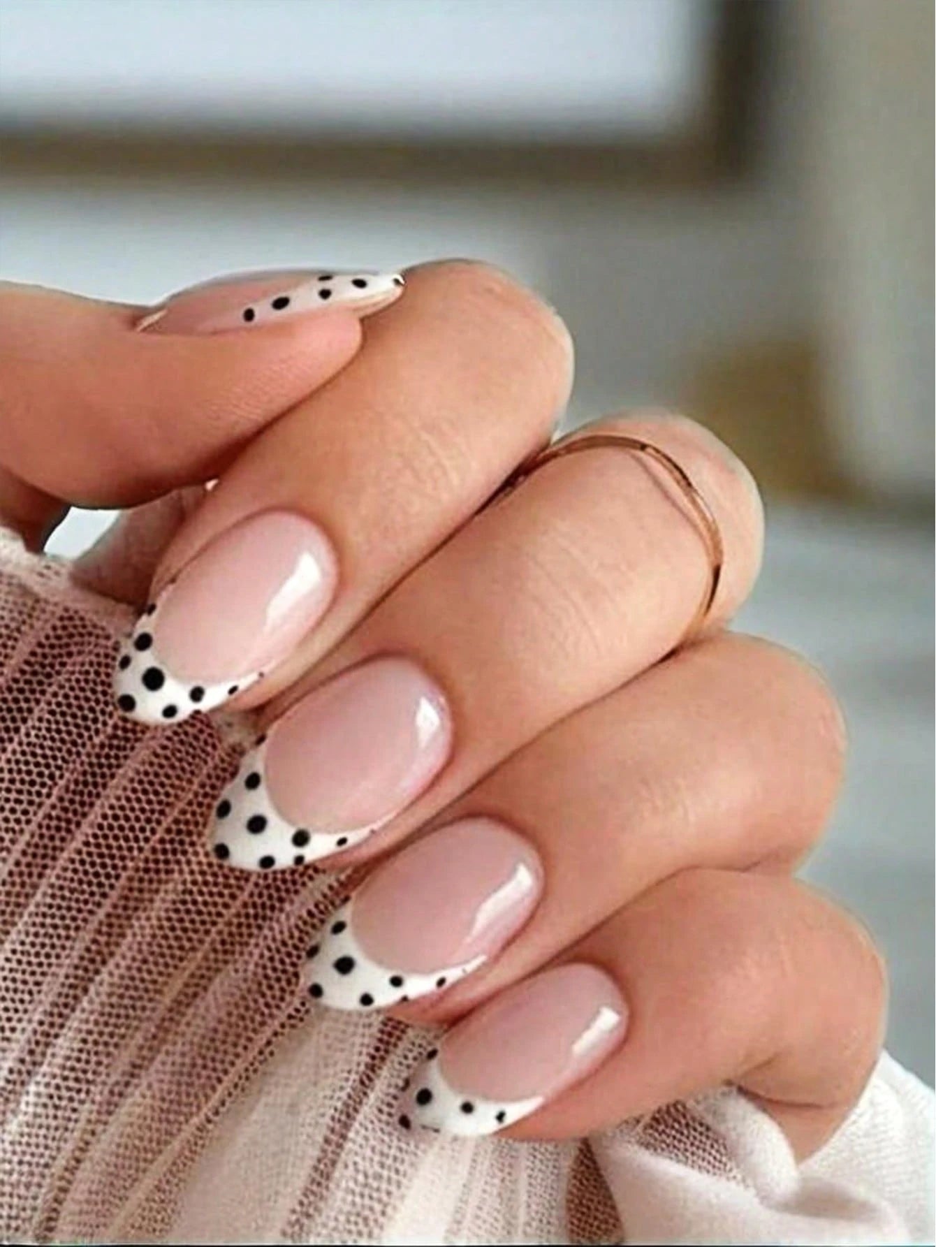 Luxury French Style Polka Dot Press on Nails