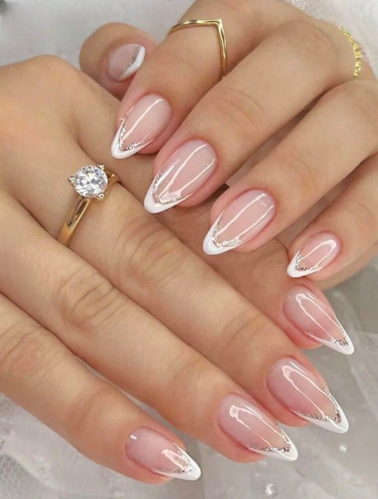 Almond French Glitter Line Press-ons