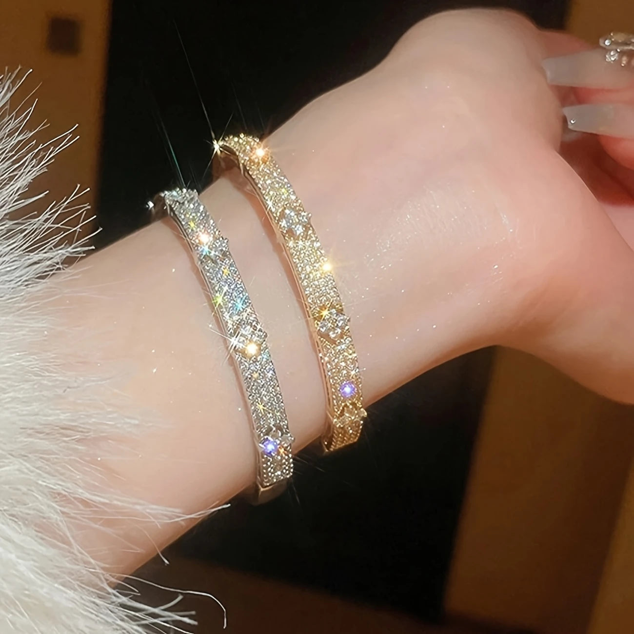 Lucky Luxe Clover Golden Bracelet