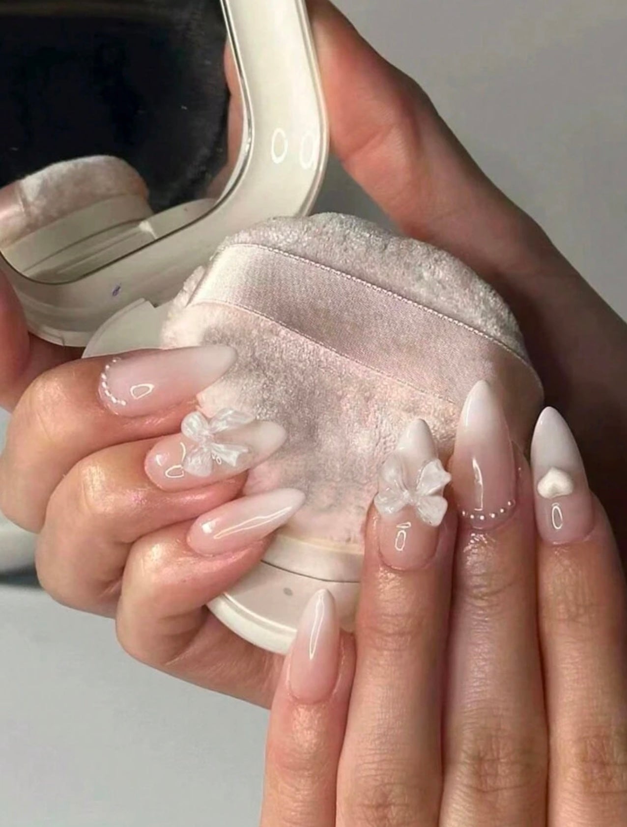 French Ombre with Heart and Pearl Bows press-ons