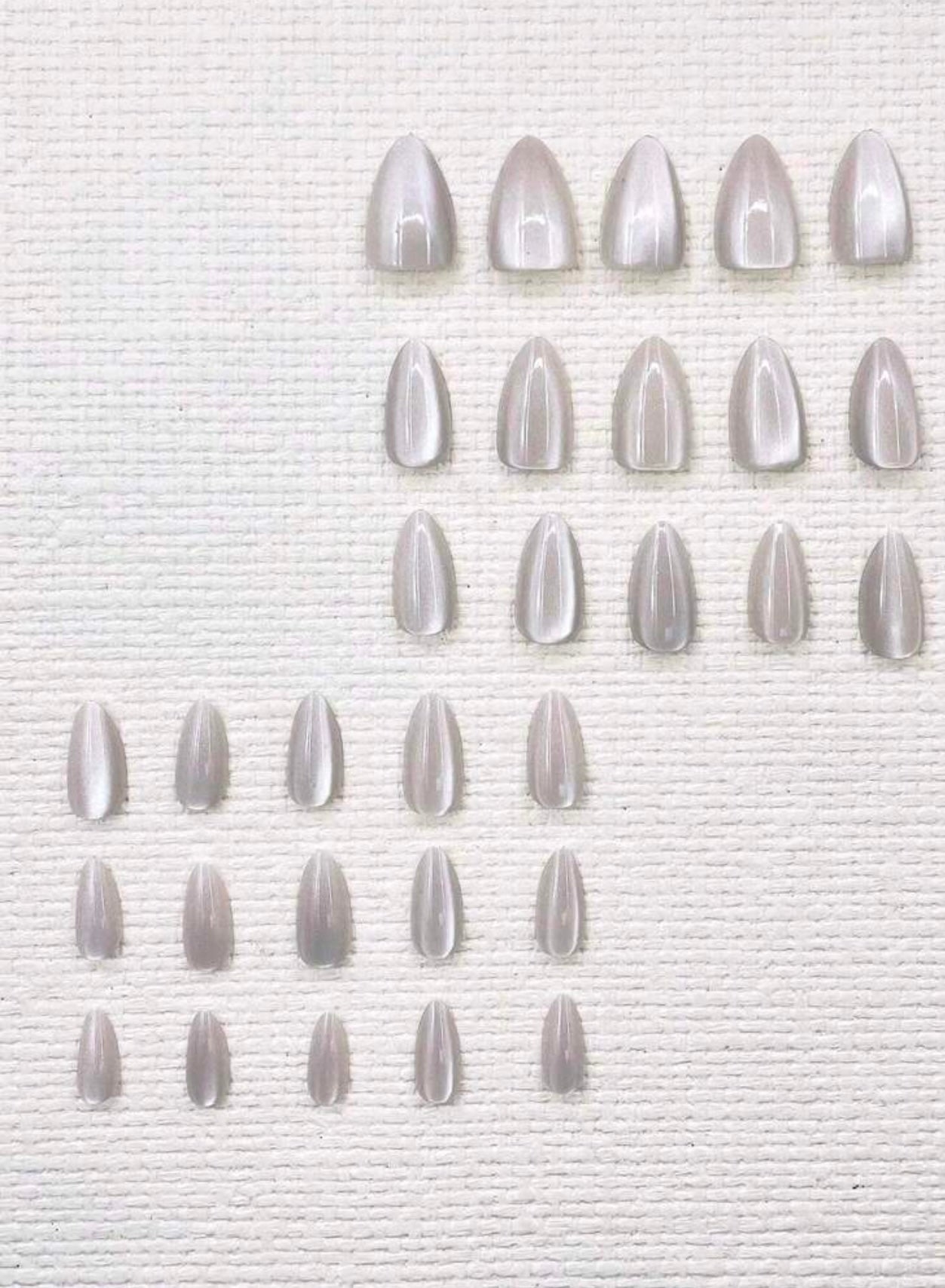 Luxury Cat Eye Almond Shape Grey Press-ons