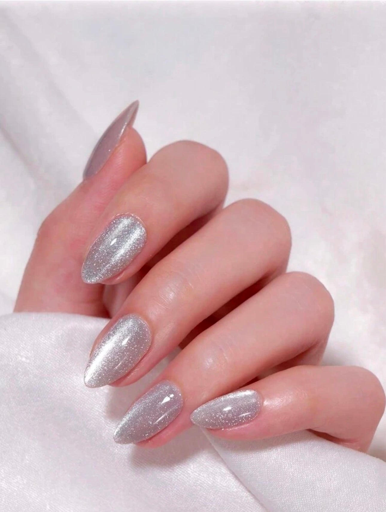 Luxury Cat Eye Almond Shape Grey Press-ons