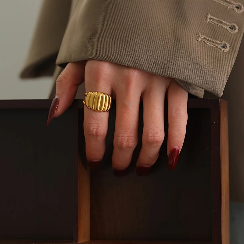 Spiral Muse Ring